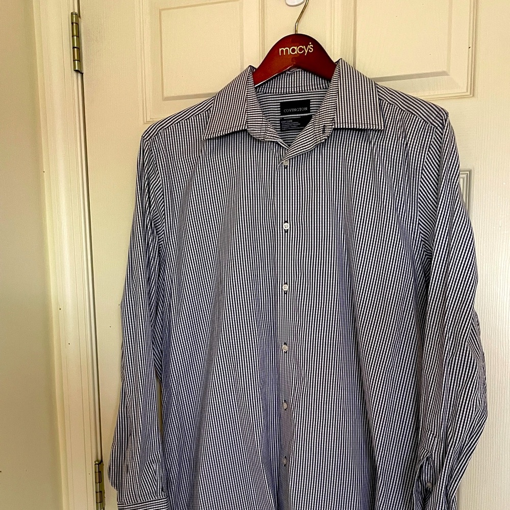Men’s Gray Checked Button Down Dress Shirt Size: 34/35